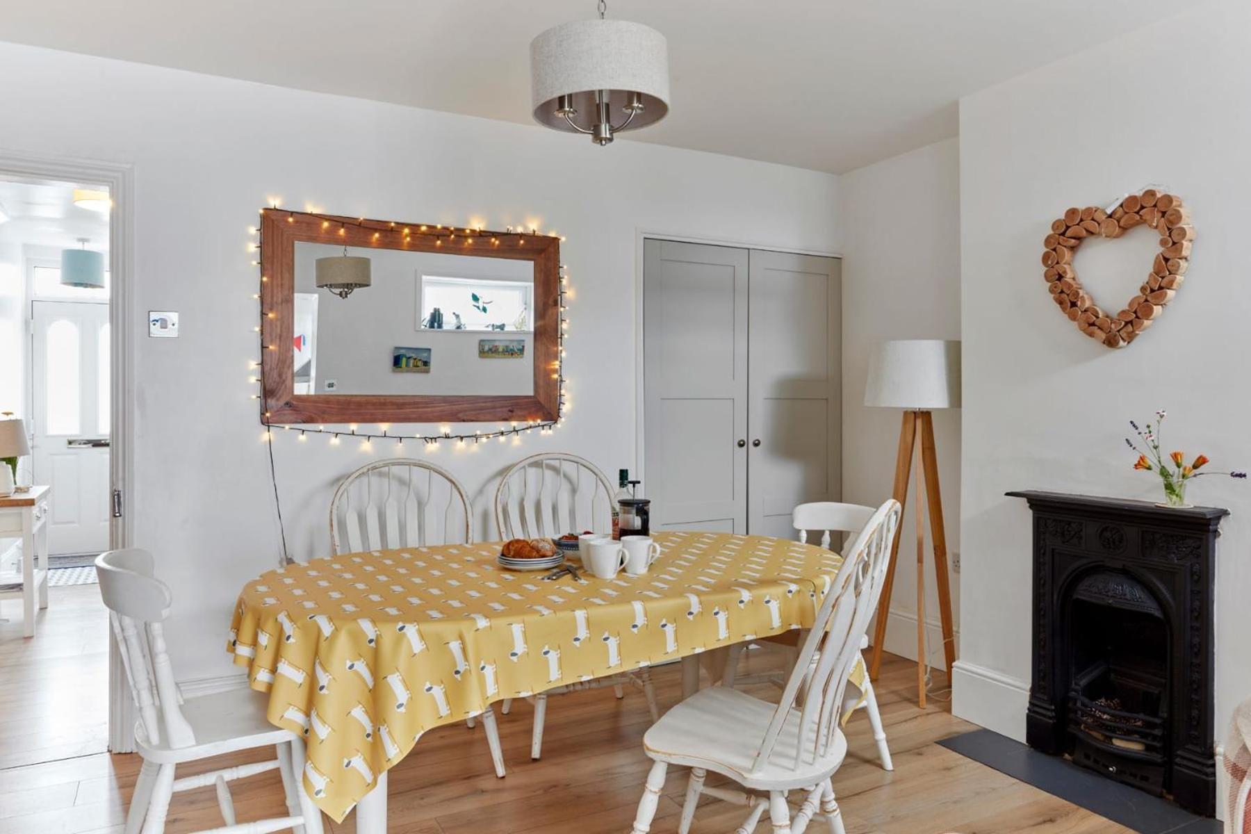 Spacious Coastal Cottage Close To Beach - Bailey Cottage Deal Εξωτερικό φωτογραφία